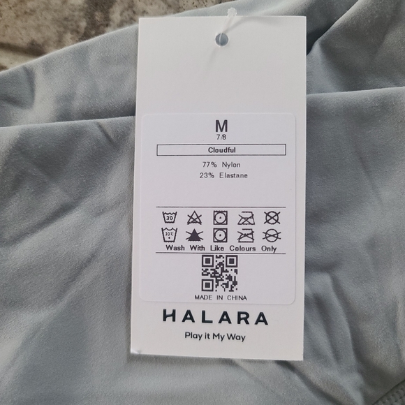 Halara light Grey Pocket Leggings - Picture 2 of 2